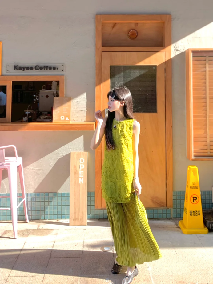 Green sleeveless dress for women, high-end fake two-piece temperament long dress R0770