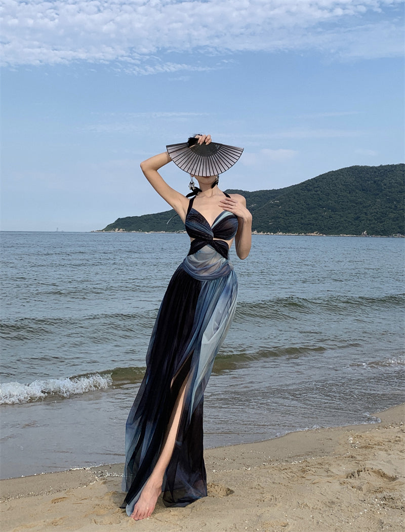 Holiday halter dress with open back for seaside travel wear beach skirt atmosphere R1569