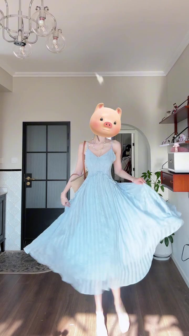 French gentle style blue V-neck suspender skirt 2025 new seaside holiday style waist temperament dress R0443