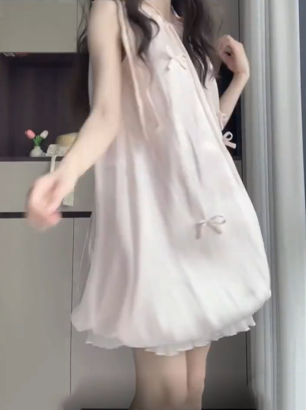 Sweet and fresh sleeveless flower bud dress temperament French A-line skirt for petite R0789