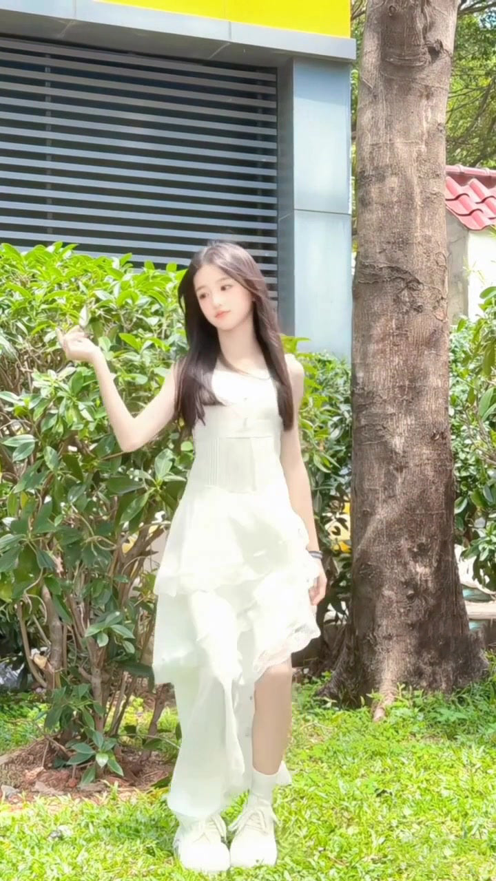 Irregular white suspender dress gentle temperament beautiful summer skirt R0756