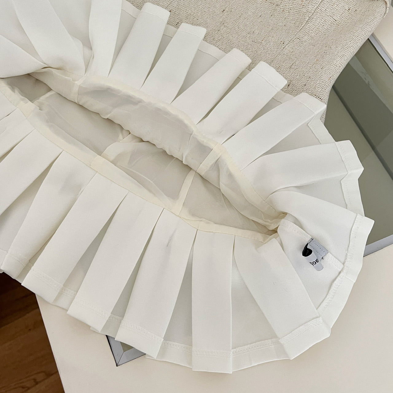 White and rich beauty tube top small fragrance flower atmosphere scarf pleated dress R2127