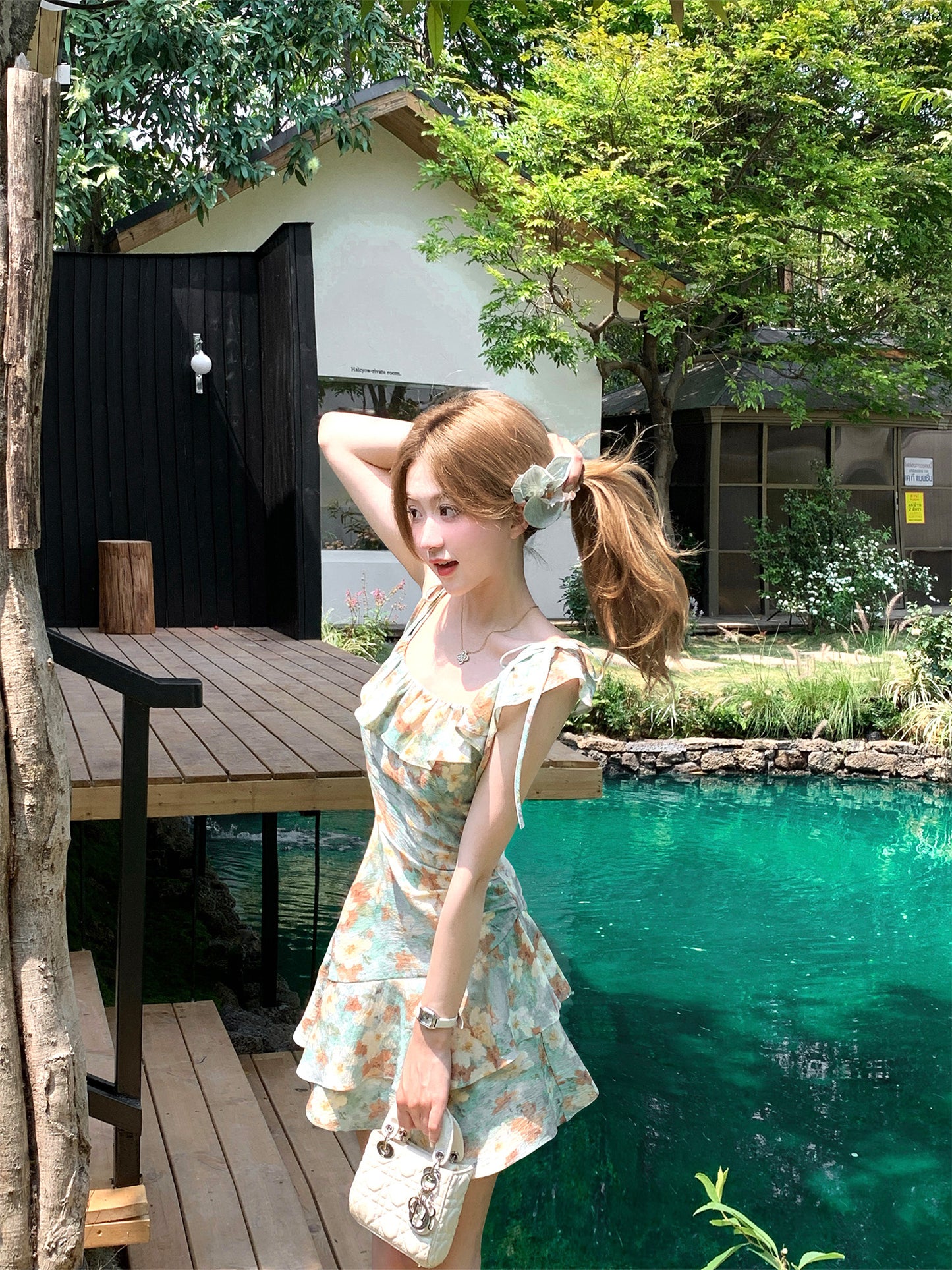 Green oil painting waist dress holiday design suspenders floral dress women summer R3909