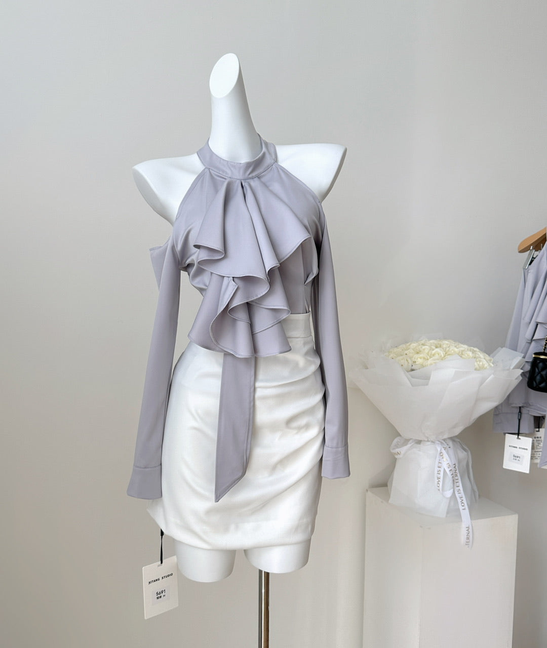 Waist-length irregular off-shoulder halter neck satin shirt dress R2098