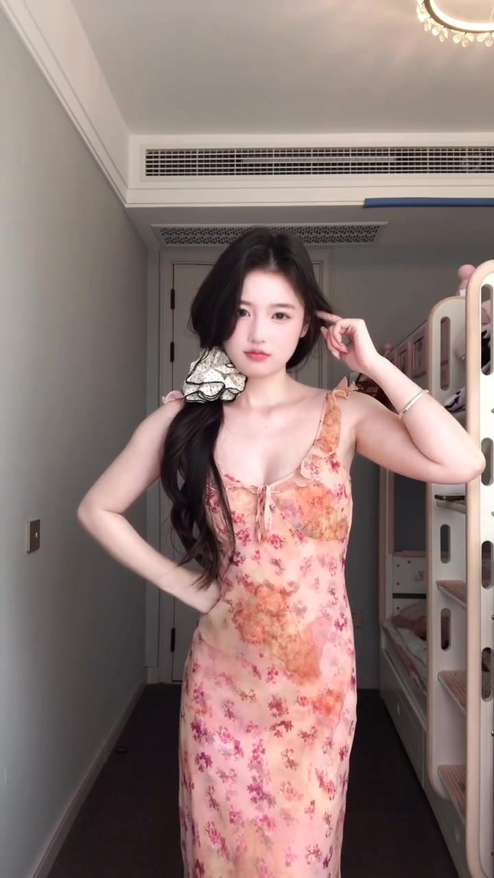 Pink floral suspender dress beautiful waist slim hip skirt R0622