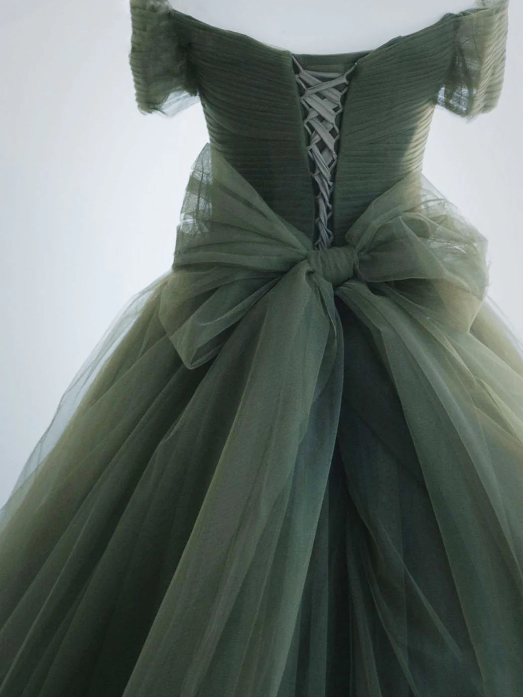 A-Line Sweetheart Neck Green Long Prom Dress, Sweep Train Green Formal Dress     S3372