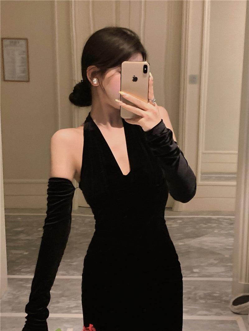 Retro halter neck velvet dress 2025 sexy temperament hip fishtail dress R1493