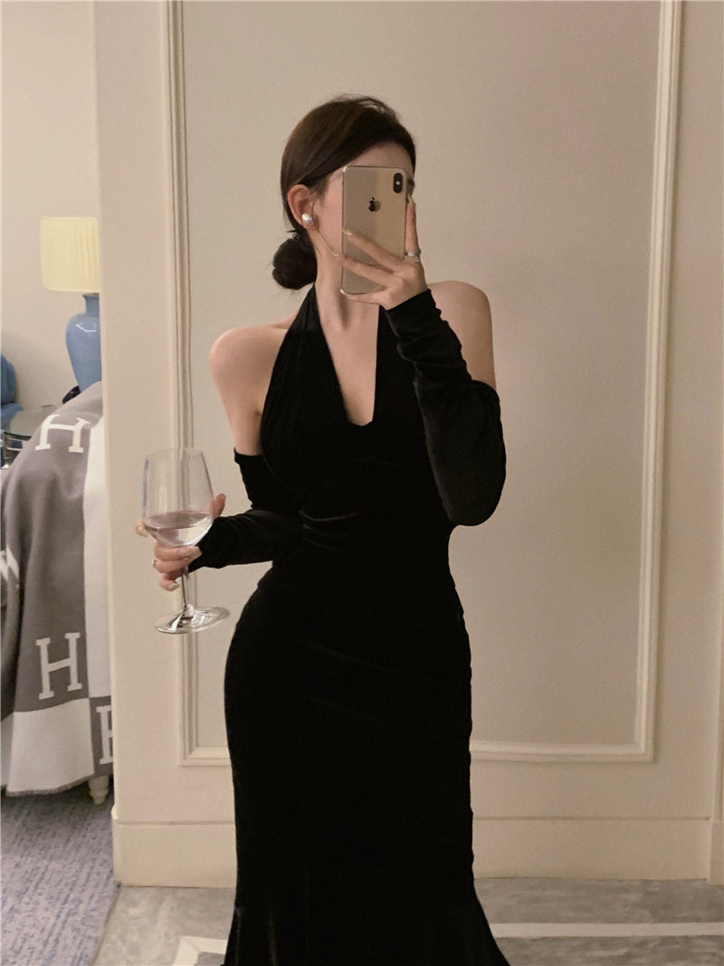 Retro halter neck velvet dress 2025 sexy temperament hip fishtail dress R1493