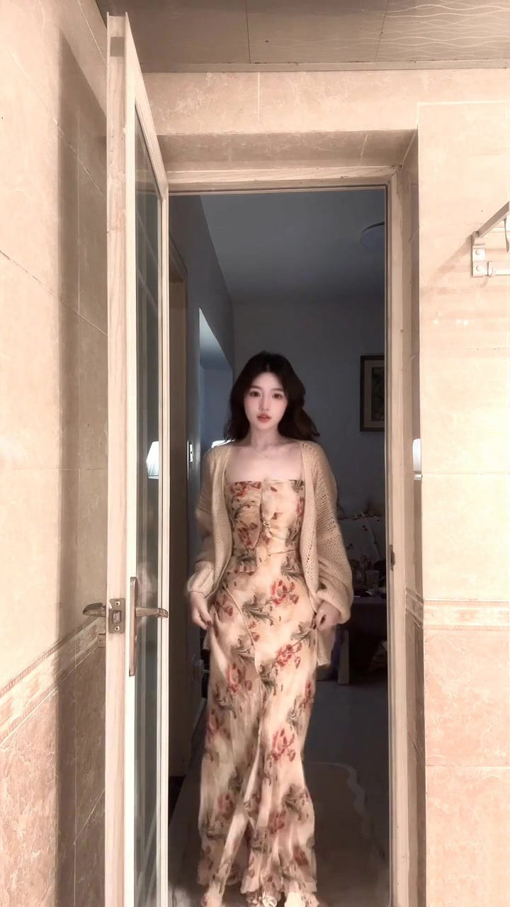 Retro floral suspender dress beautiful waist slim beach dress R0668