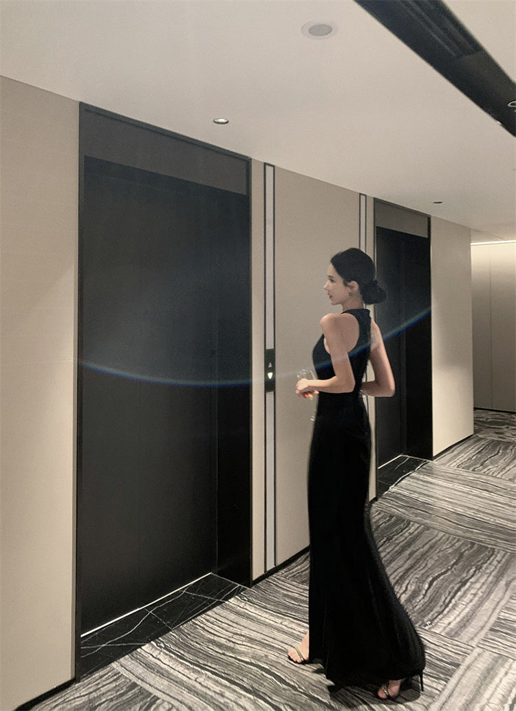 Birthday dress high-end dress high-end niche temperament lady black halter dress R1816