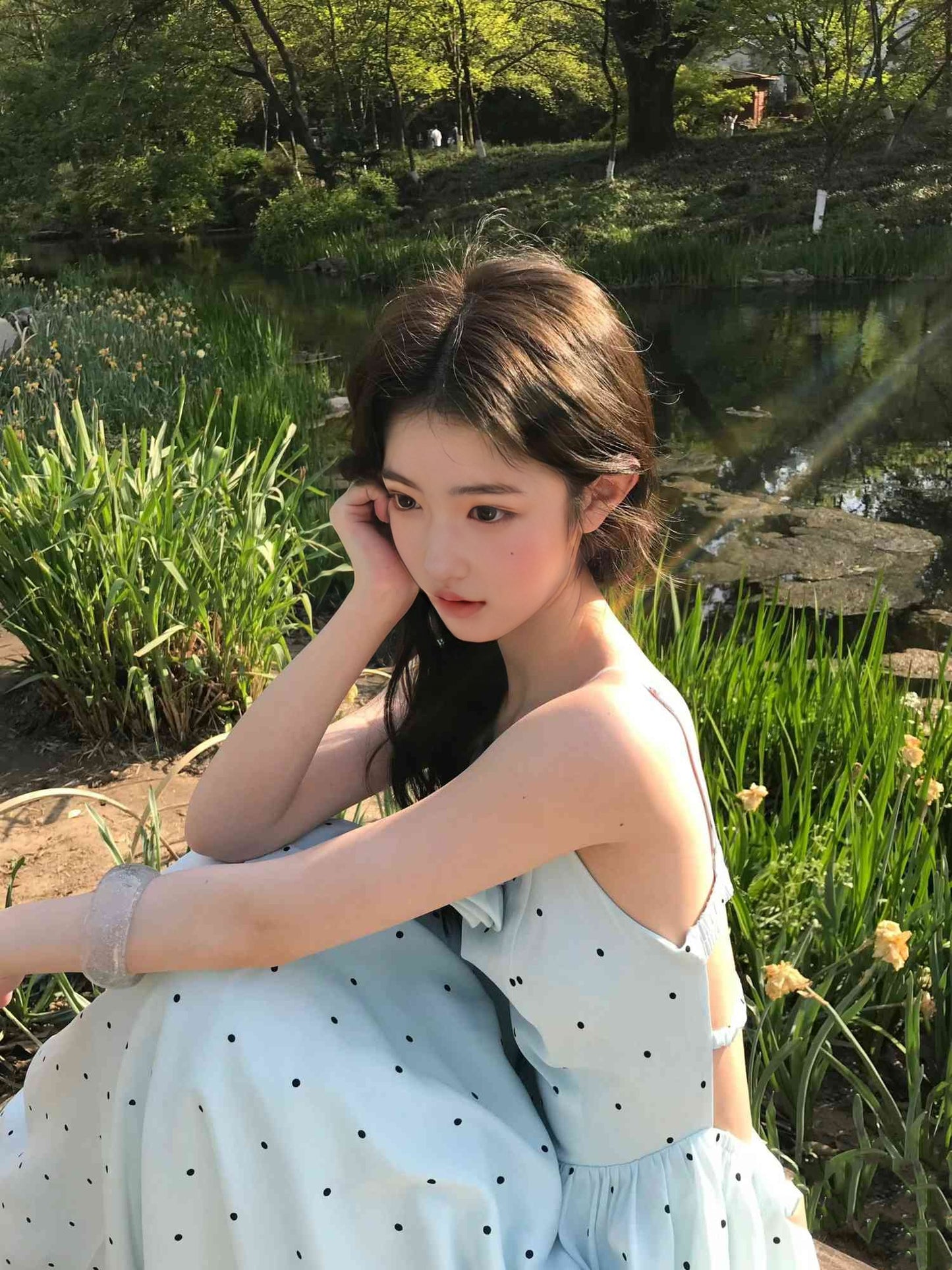 Gentle temperament blue polka dot suspender dress beautiful waist A-line long skirt R0714