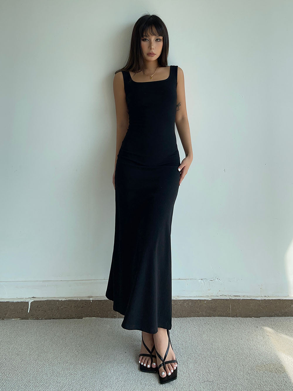 Temperament high-grade pure desire style suspender long skirt female summer new hip fishtail dress R3047