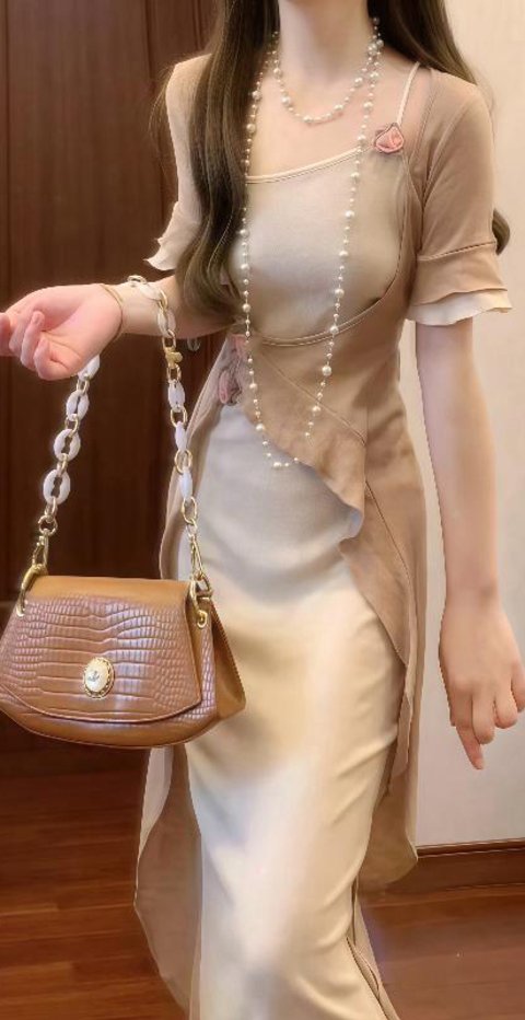 Retro ruffled two-piece dress with gentle temperament, slim waist and hip skirt R0647