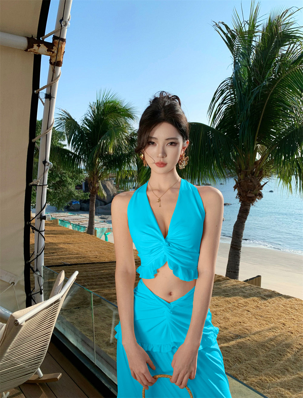 Beautiful outfit set V-neck halter top skirt sexy holiday style two-piece suit R0652