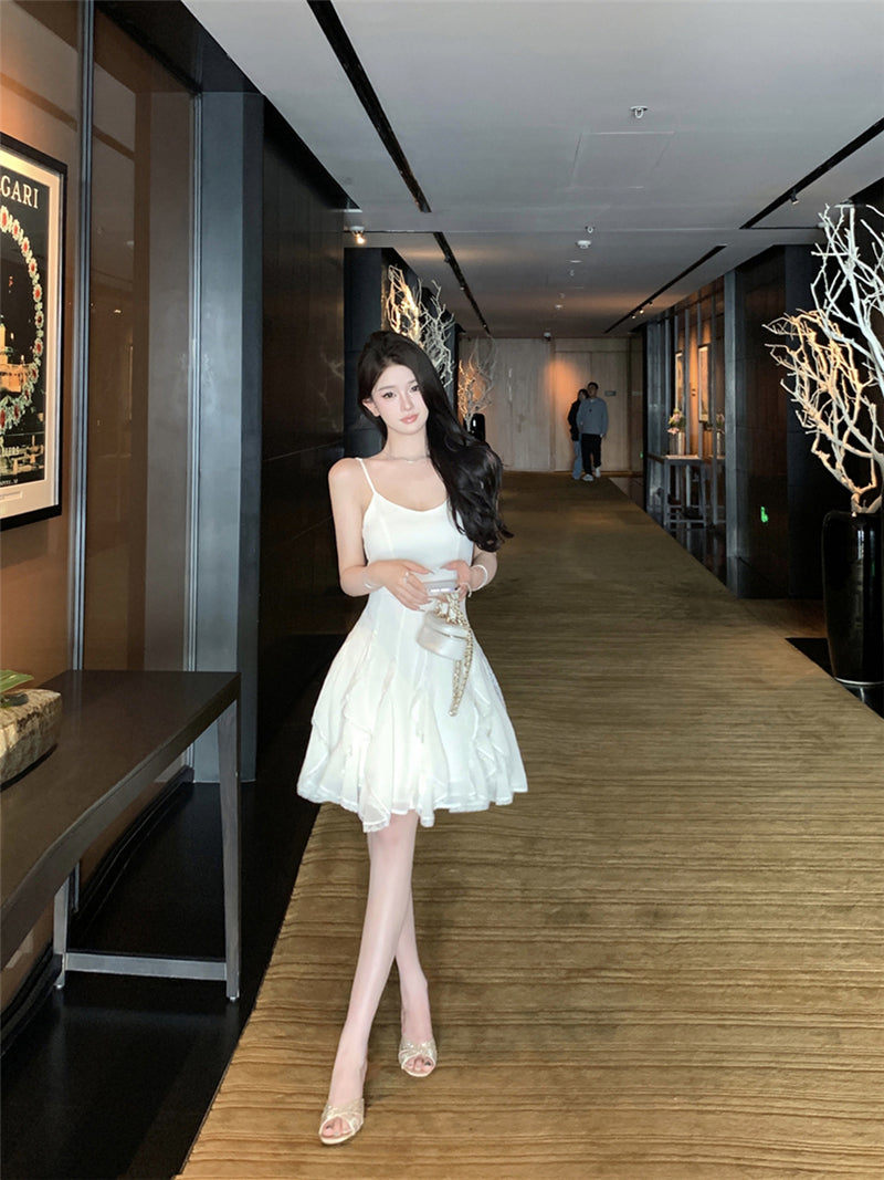 Gentle style v-neck ruffled suspender dress temperament waist A-line short skirt R0594