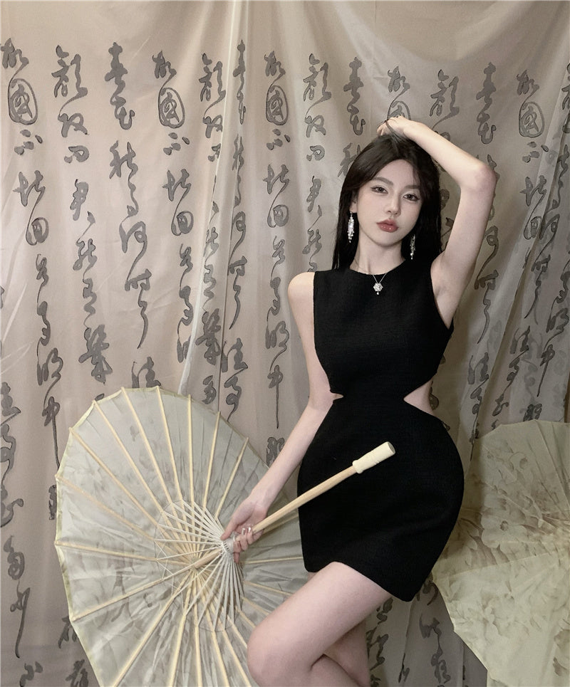 Slimming dress for women, new summer style, French sleeveless, high-end short hip skirt R3753