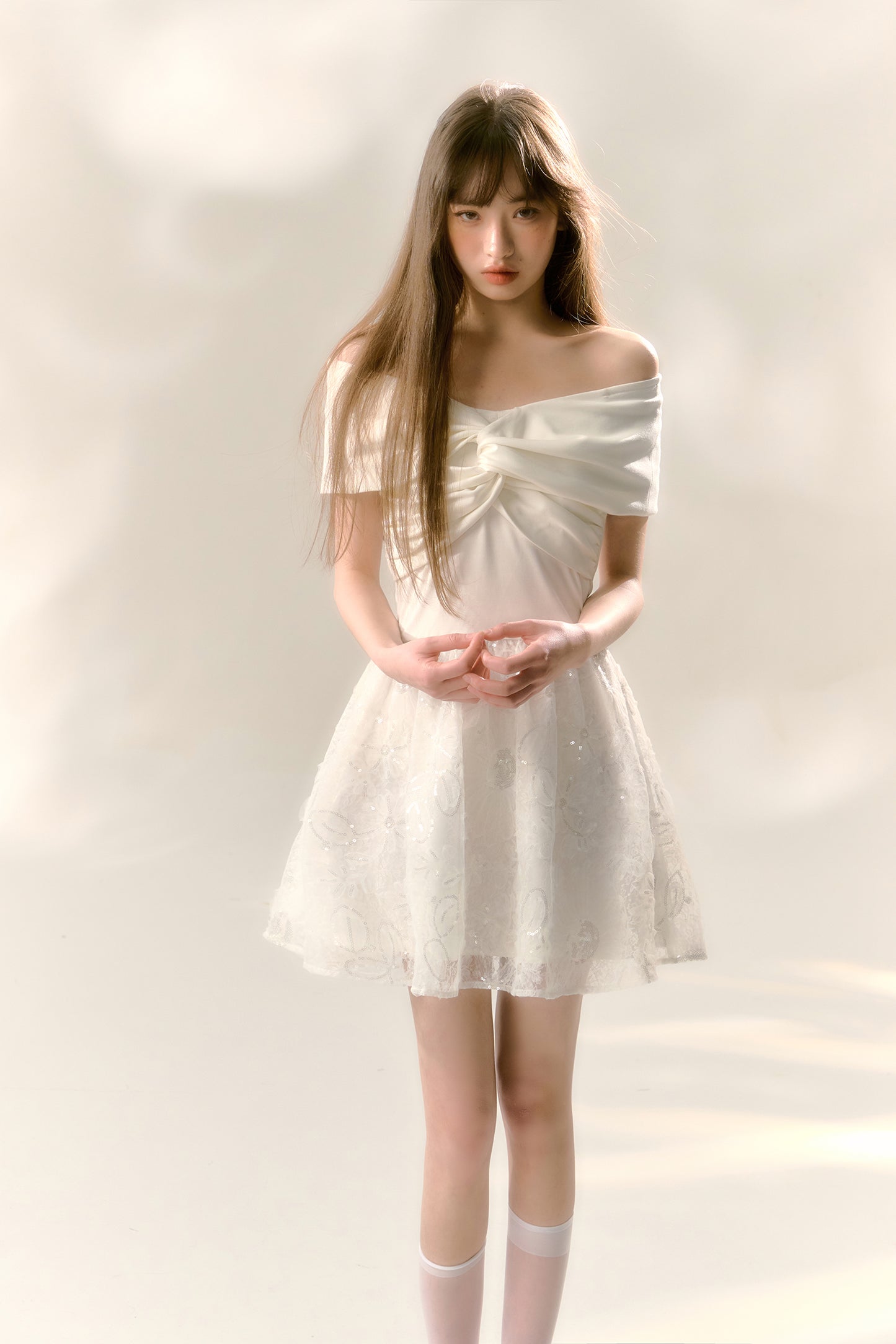 White one-shoulder dress knitted splicing sequined tutu skirt R5172