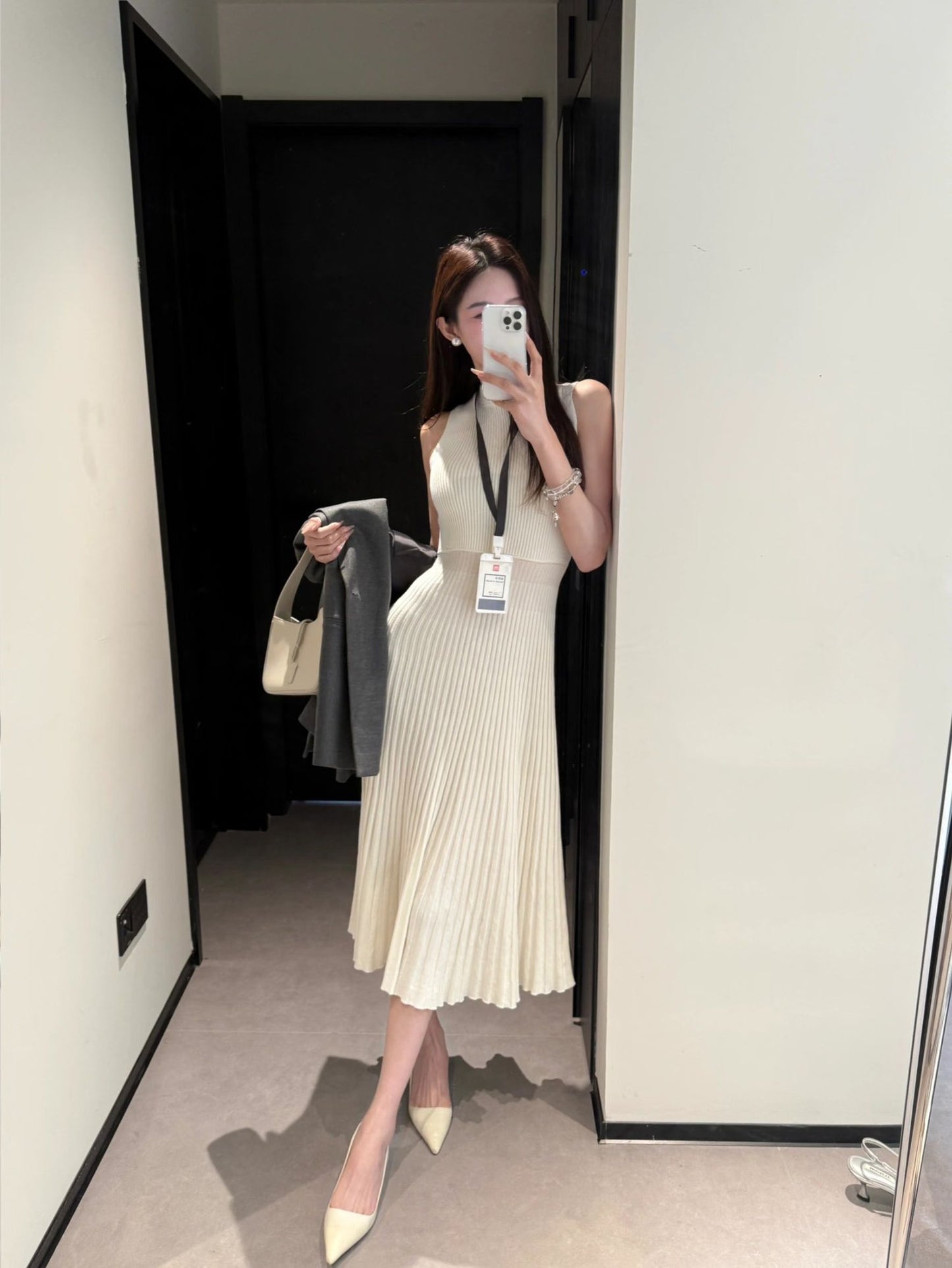 White hollow sleeveless knitted dress waist slim long skirt 2025 new R0580