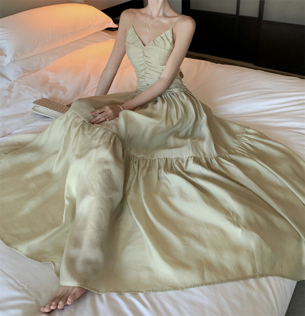 French high-end backless suspender dress sexy V-neck super fairy A-line long skirt R1467