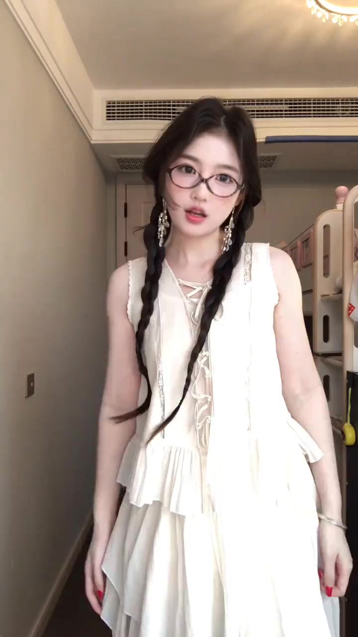 Travel wear beautiful sleeveless vest irregular short skirt two-piece suit female 2025 R0838