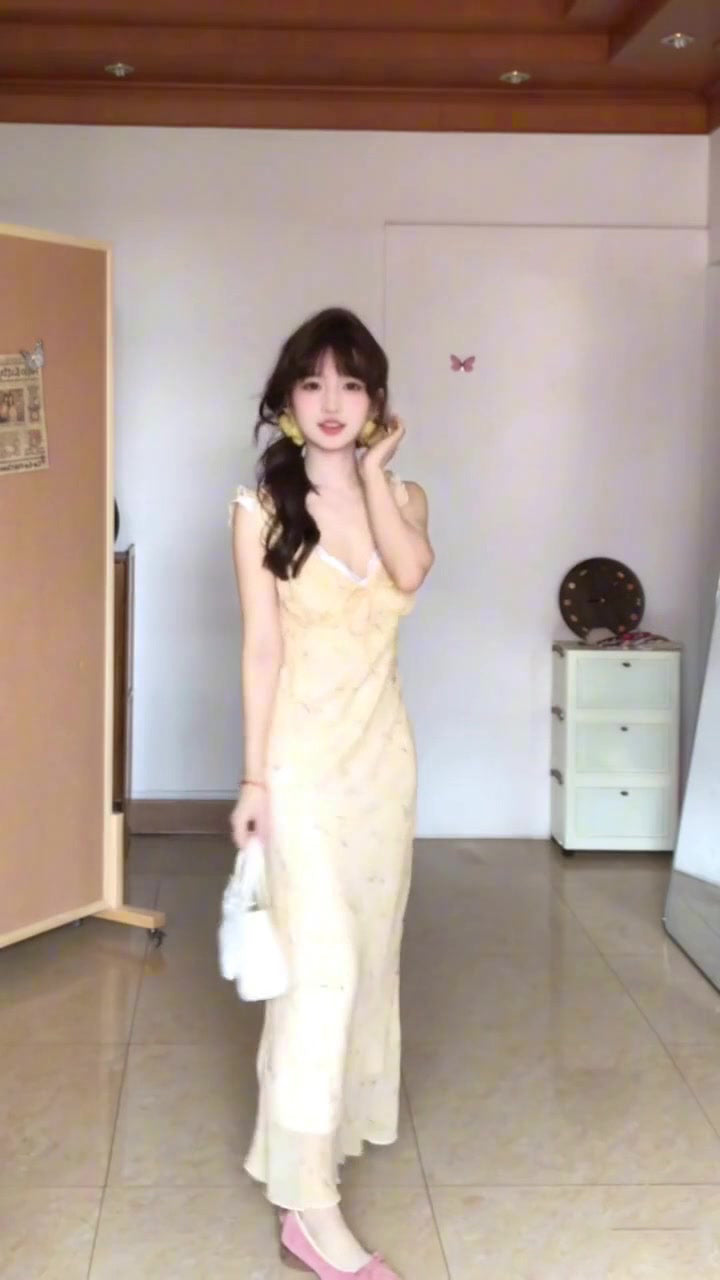 Gentle style yellow v-neck floral dress beautiful temperament waist slim long dress R0503