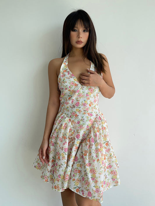 French pastoral style retro V-neck small floral print halter dress sexy backless puffy short skirt R3087