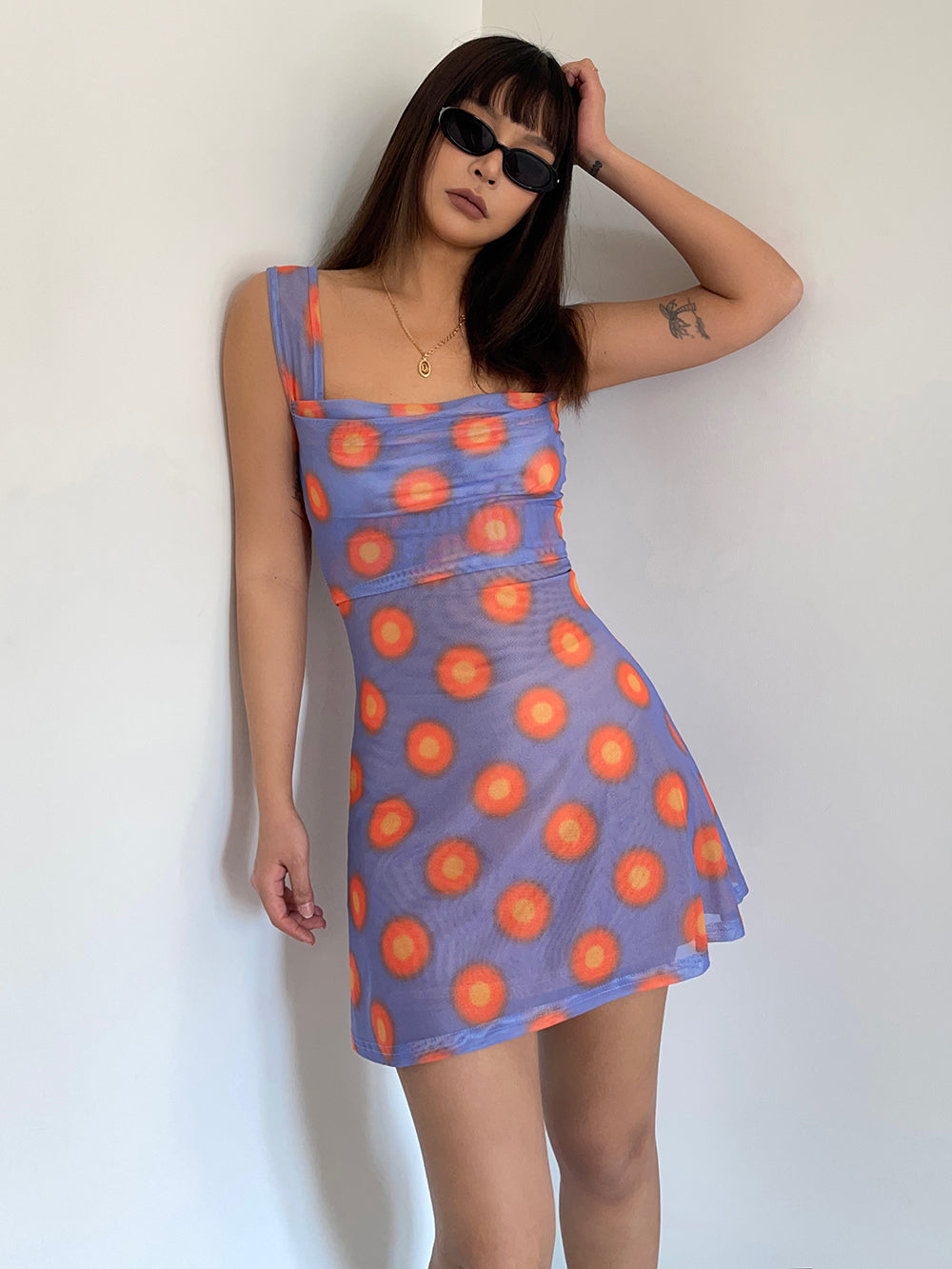 Sweet and spicy internet celebrity sexy square neck dress hot girl waist elastic bottom hip skirt R3089