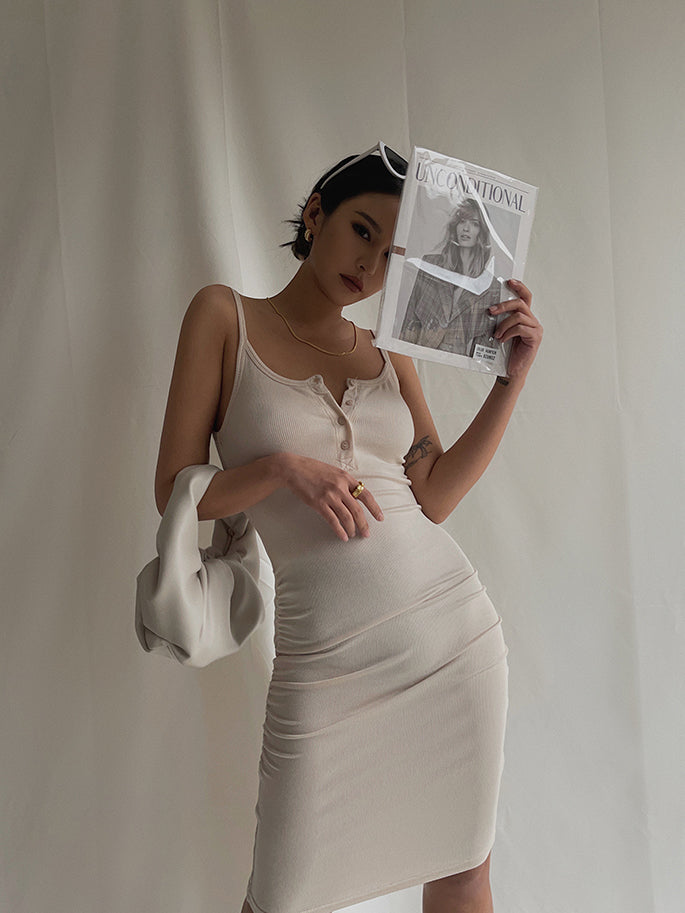 Sexy low-cut pleated suspender skirt with waist and figure-hugging dress with hip skirt for summer R3094