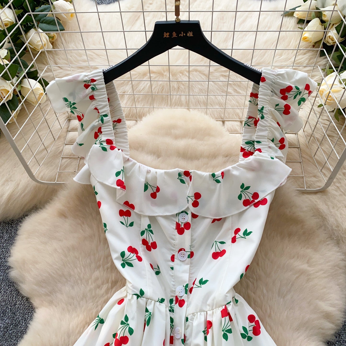 French style square collar, small flying sleeves, slim waist, single-breasted cherry print dress R2339