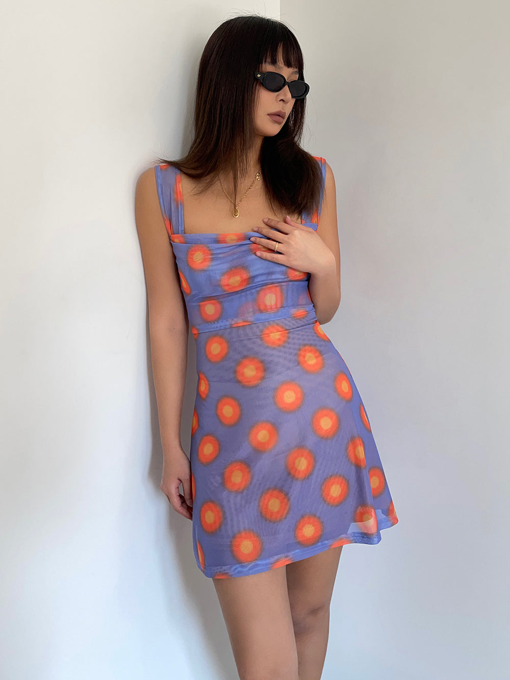 Sweet and spicy internet celebrity sexy square neck dress hot girl waist elastic bottom hip skirt R3089