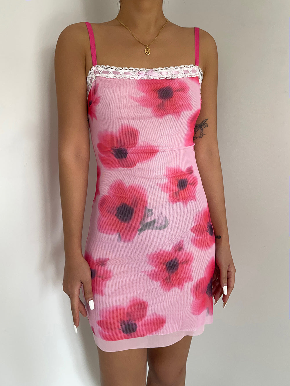 New style niche mesh flower print lace splicing suspender dress short skirt sexy pink R3088