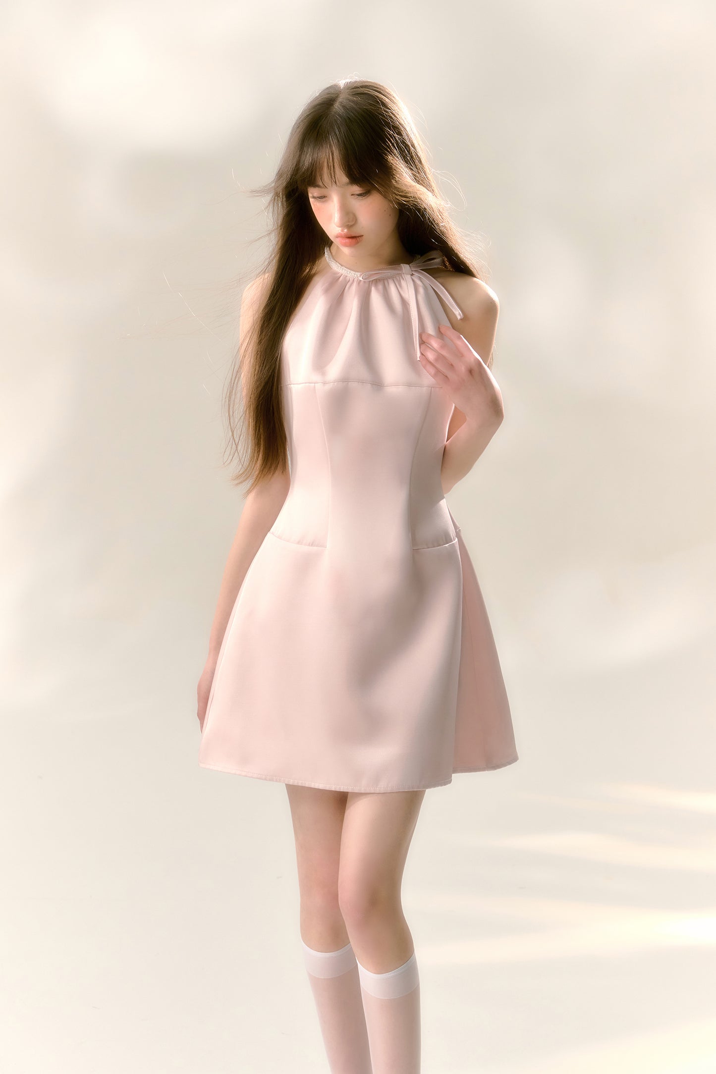 Pink satin glossy halter neck dress with bow waist A-line sleeveless short skirt R5130