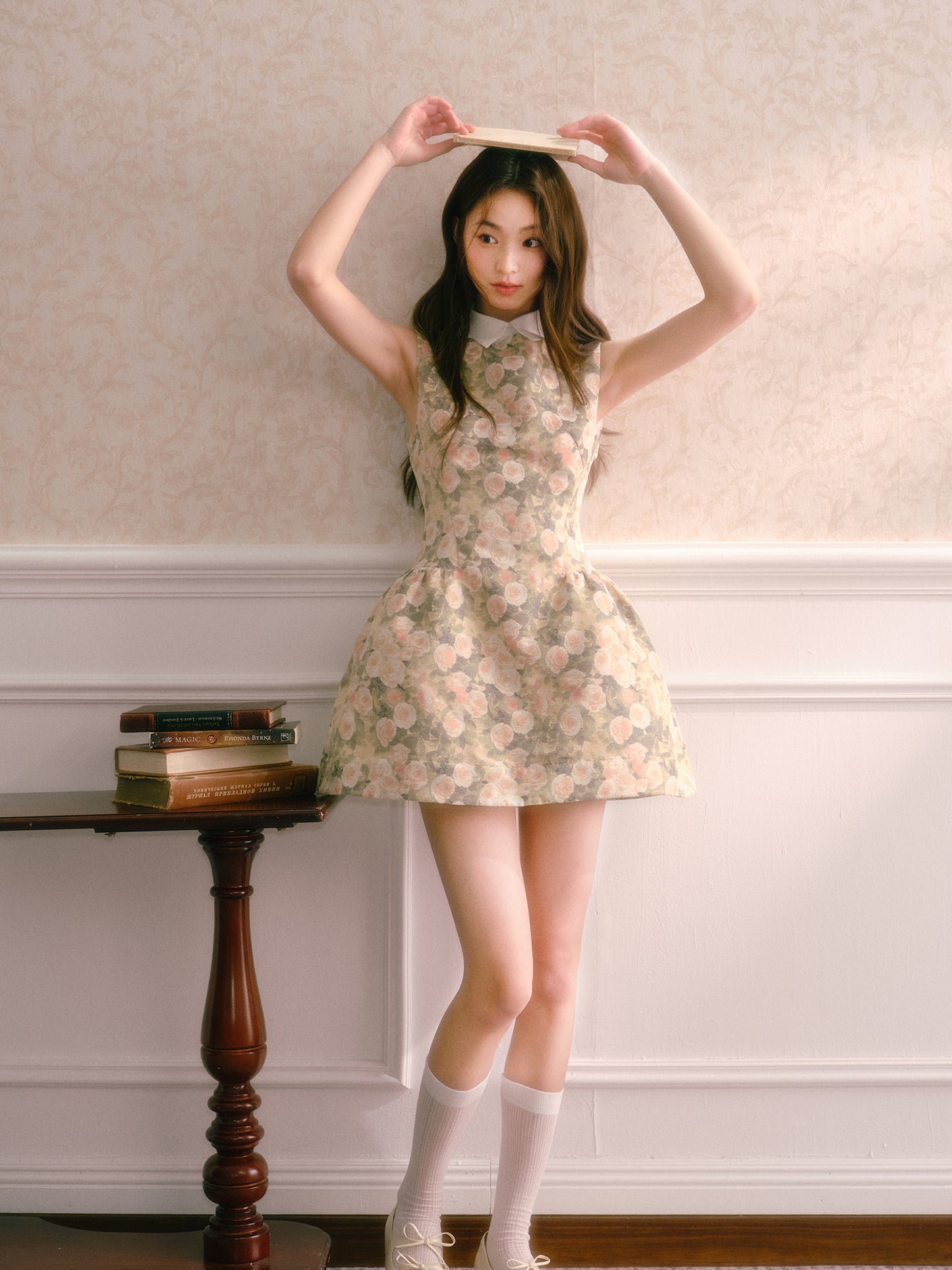 Rose Oil Painting Shirt Collar Sleeveless Dress Qianjinfeng Puffy Slim Waist Vest Dress R5134