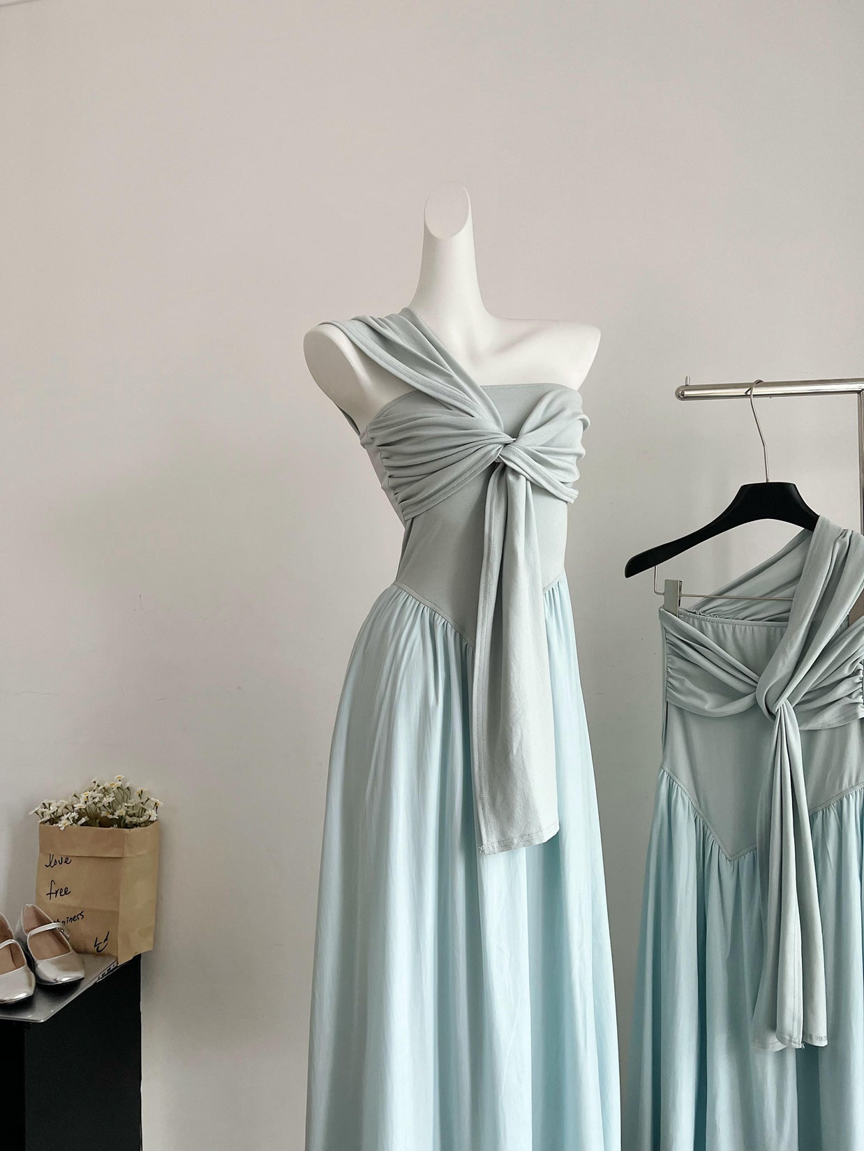 Slimming waist sleeveless hollow pure off-shoulder casual long knitted dress R2039