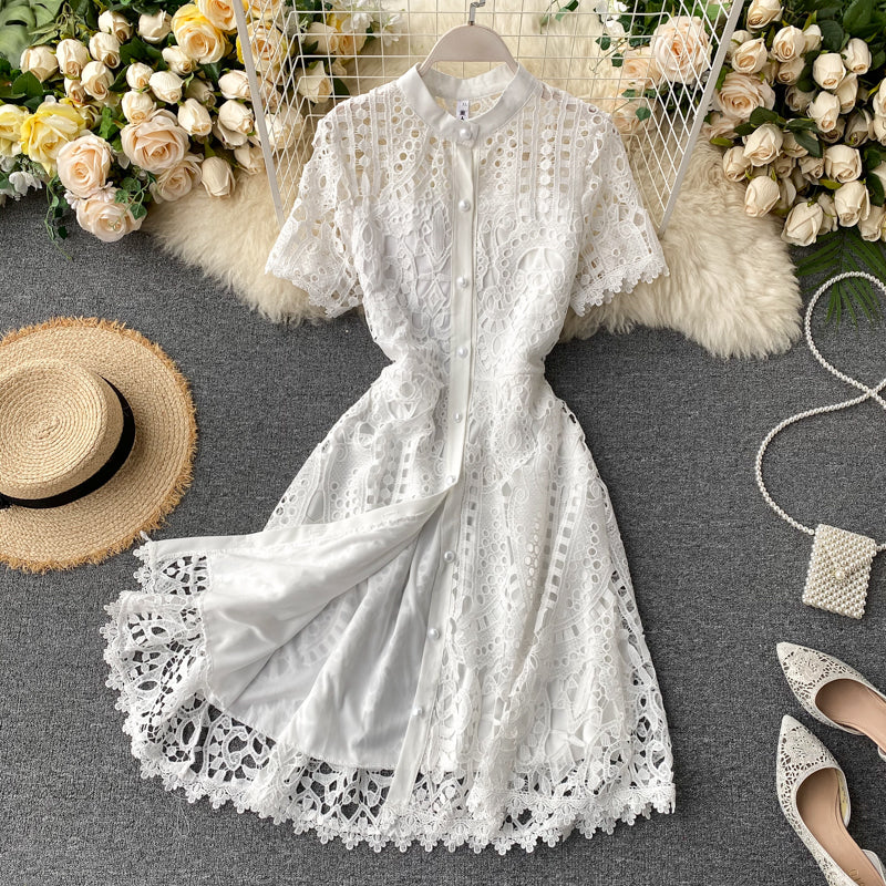 French retro lady temperament dress skirt scheming hollow lace short-sleeved dress R2165