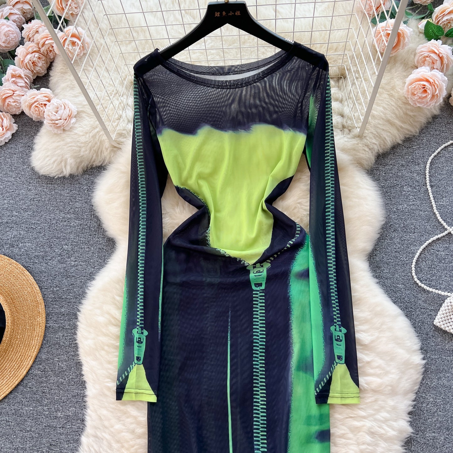 Hot girl style printed dress tulle long sleeves unique tight pure desire long skirt R2240