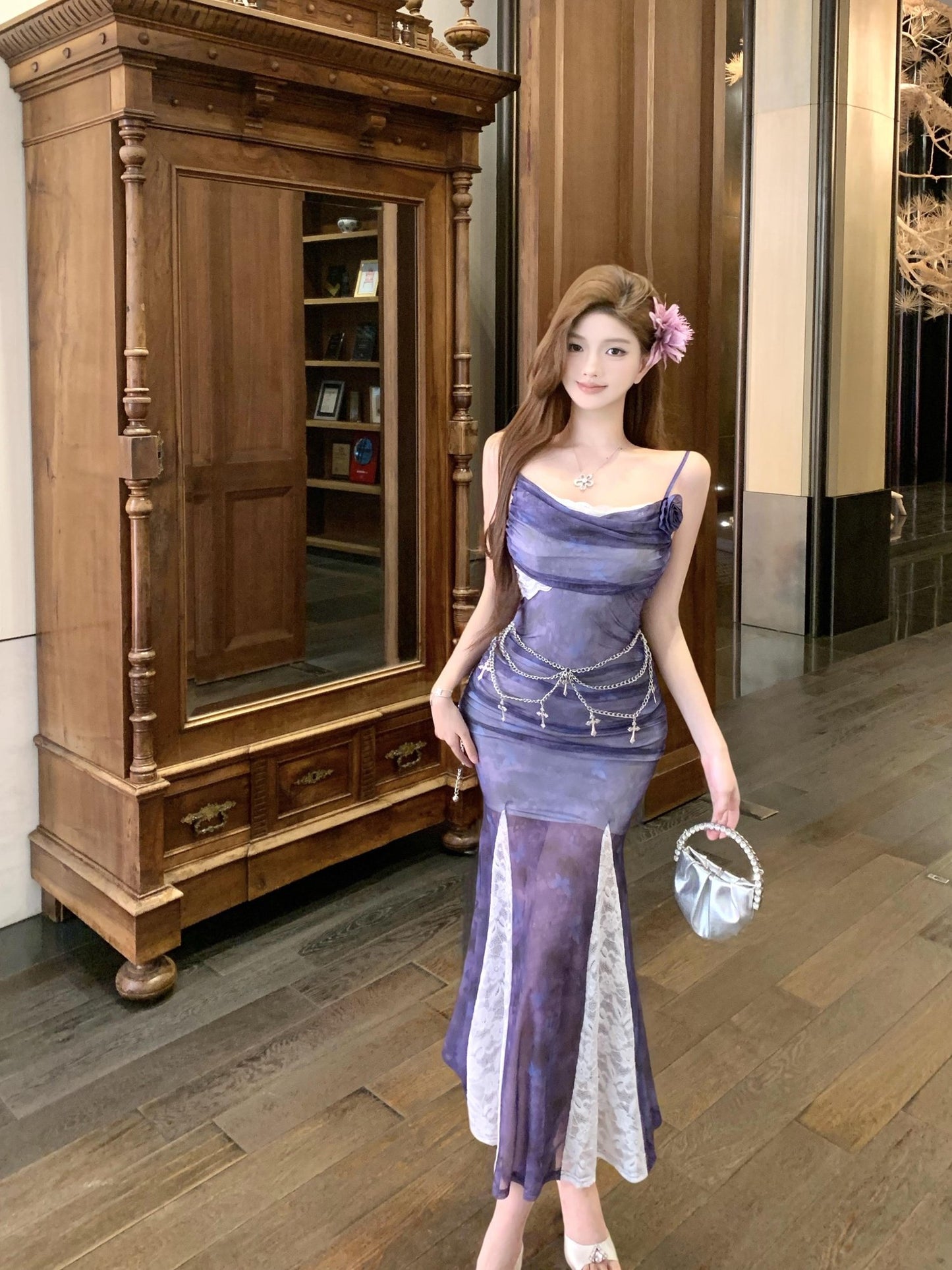 Beautiful small skirt waist hip skirt purple floral suspender dress R0635