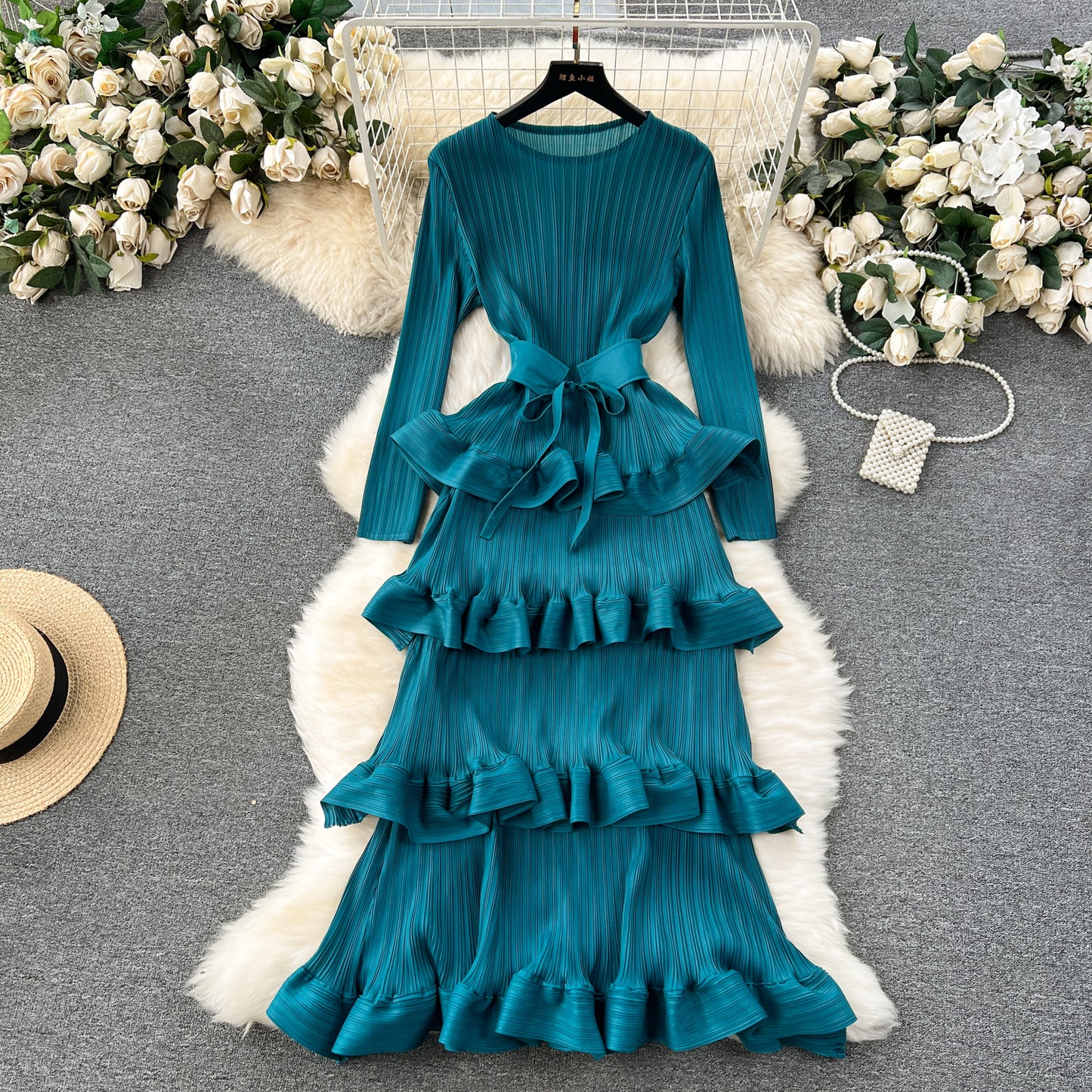 Banquet dress high-end niche ruffle cake skirt pleated slim long dress R2151