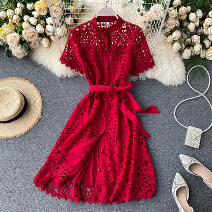 French retro lady temperament dress skirt scheming hollow lace short-sleeved dress R2165
