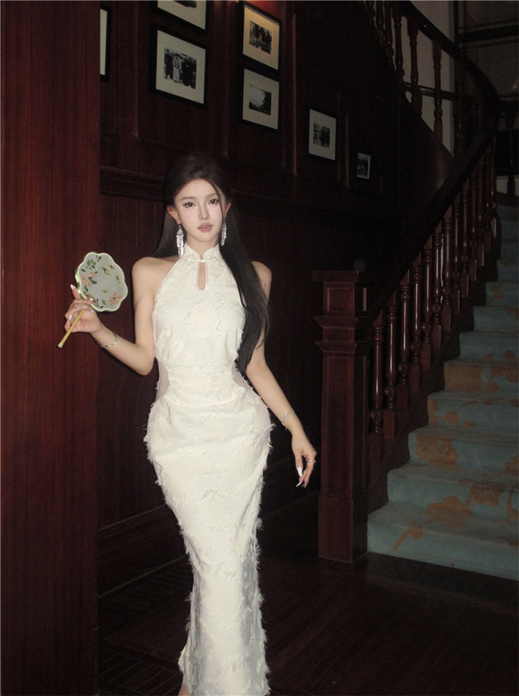 New Chinese cheongsam young style sleeveless halter neck dress 2025 new R1802