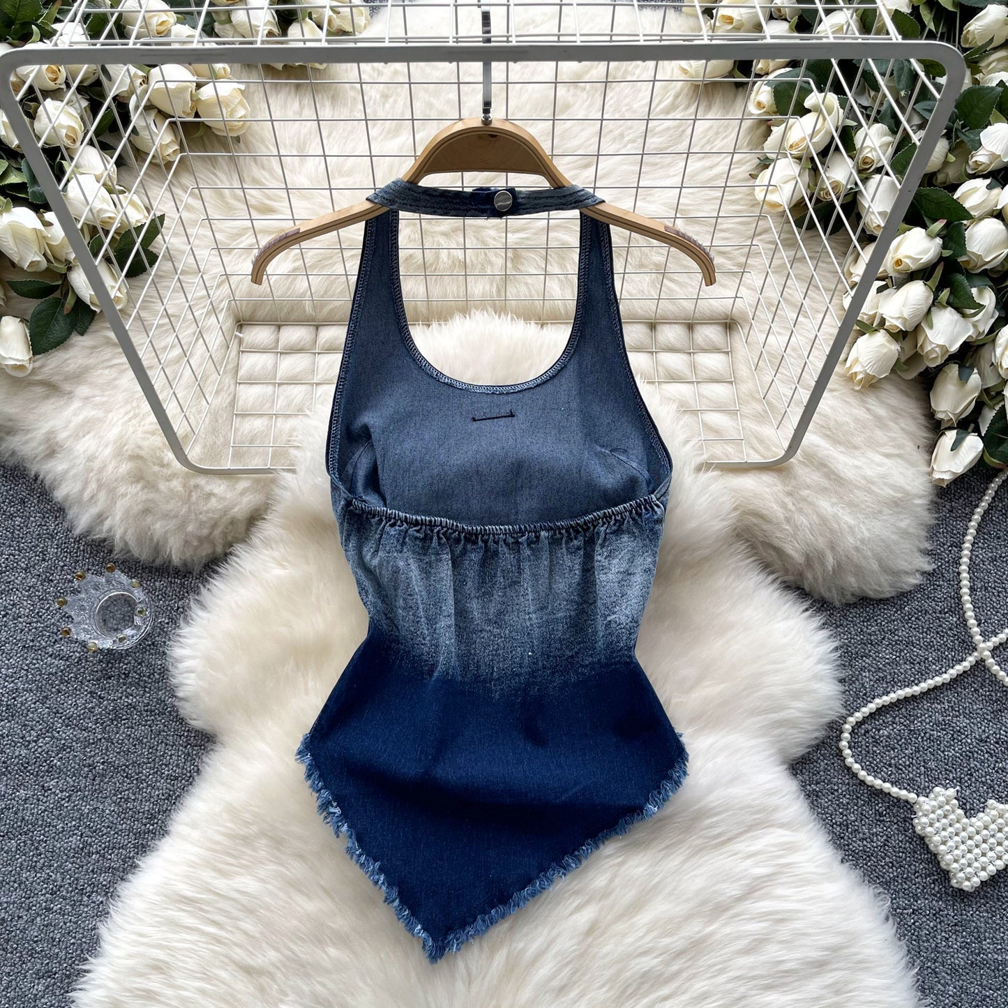 Denim vest 2025 summer new style sweet hot girl halter neck waist gradient color irregular top R2196