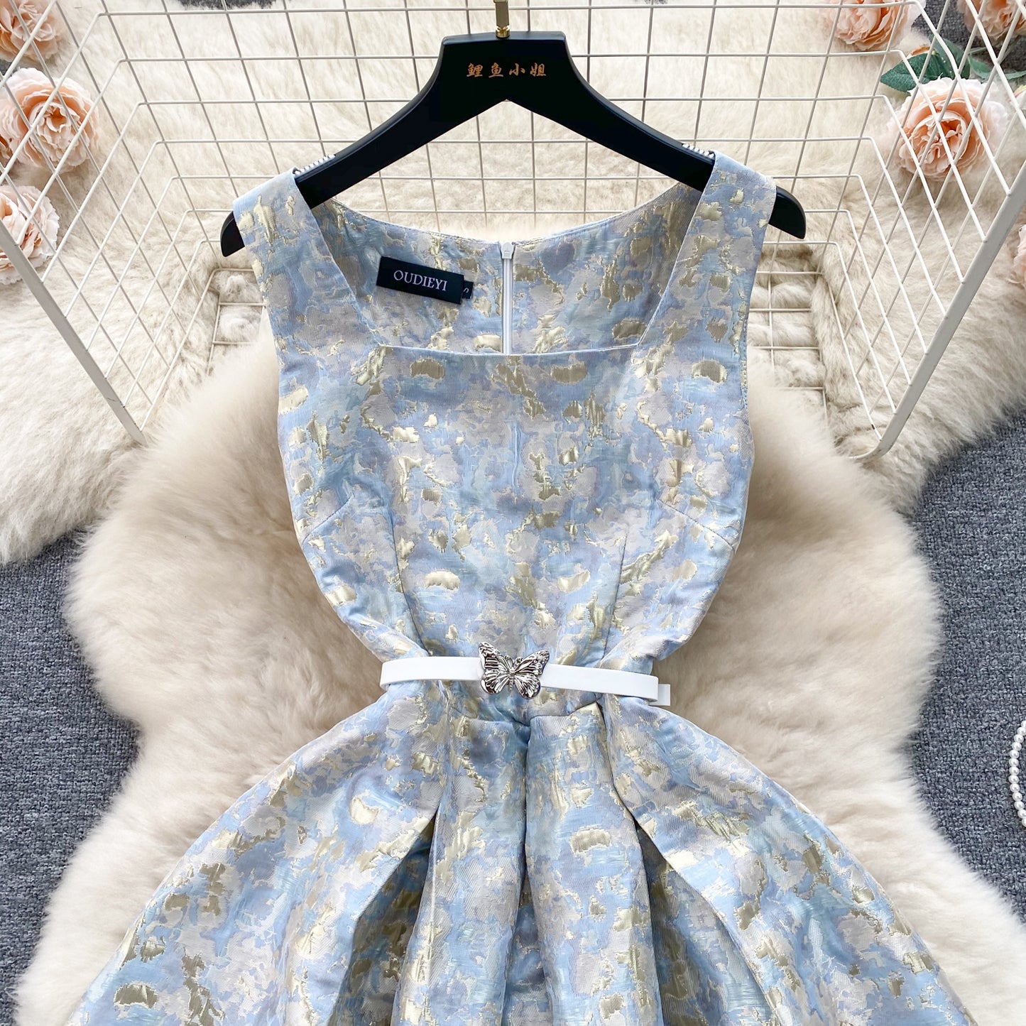 Palace style dress French square collar slim waist slimming gold stamping retro dress R2193