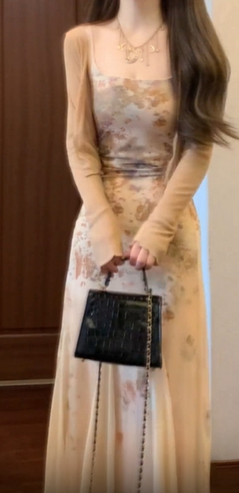 Floral suspender skirt gentle temperament beautiful waist slim hip skirt R0637