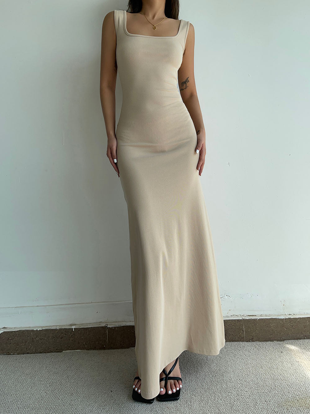 Temperament high-grade pure desire style suspender long skirt female summer new hip fishtail dress R3047