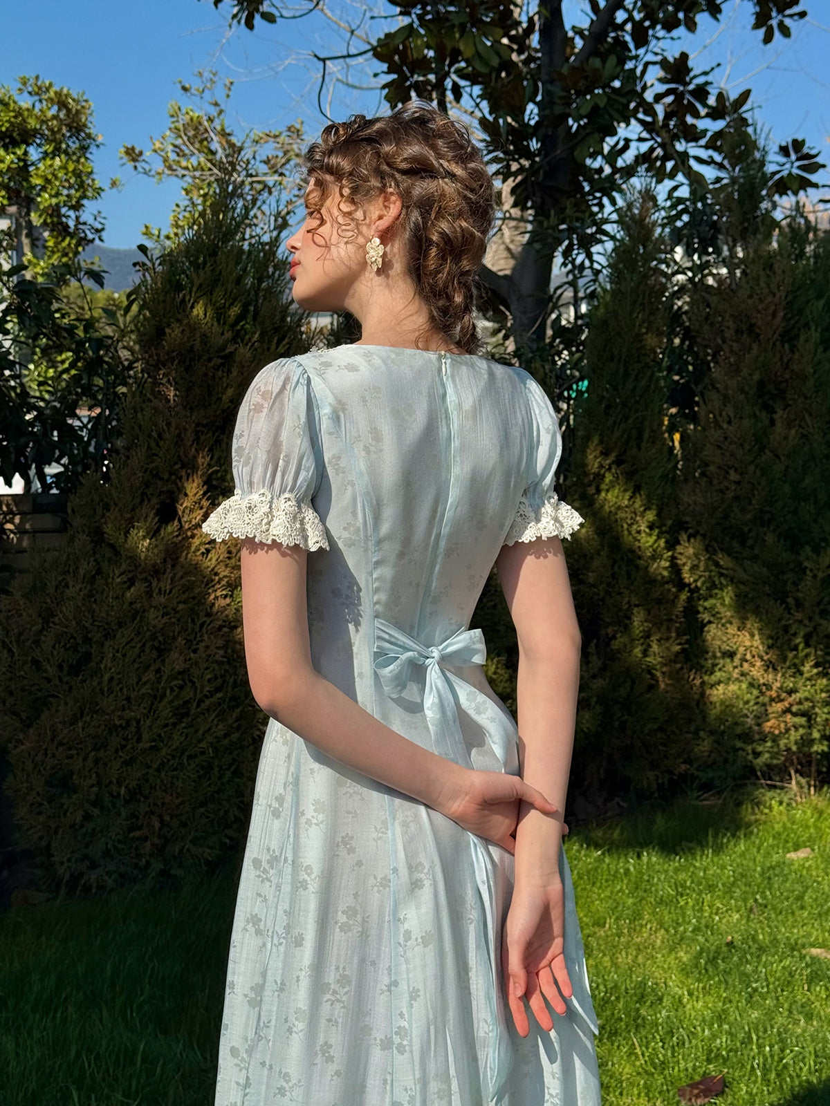 French pastoral fresh baby blue long short-sleeved lace dress R5113