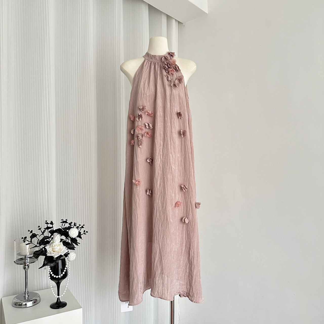 French style elegant flower halter dress pleated A-line loose slim long skirt R1998