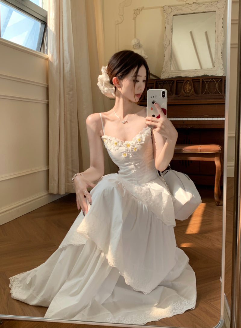 Beautiful little skirt lace splicing cake sling long dress R0778