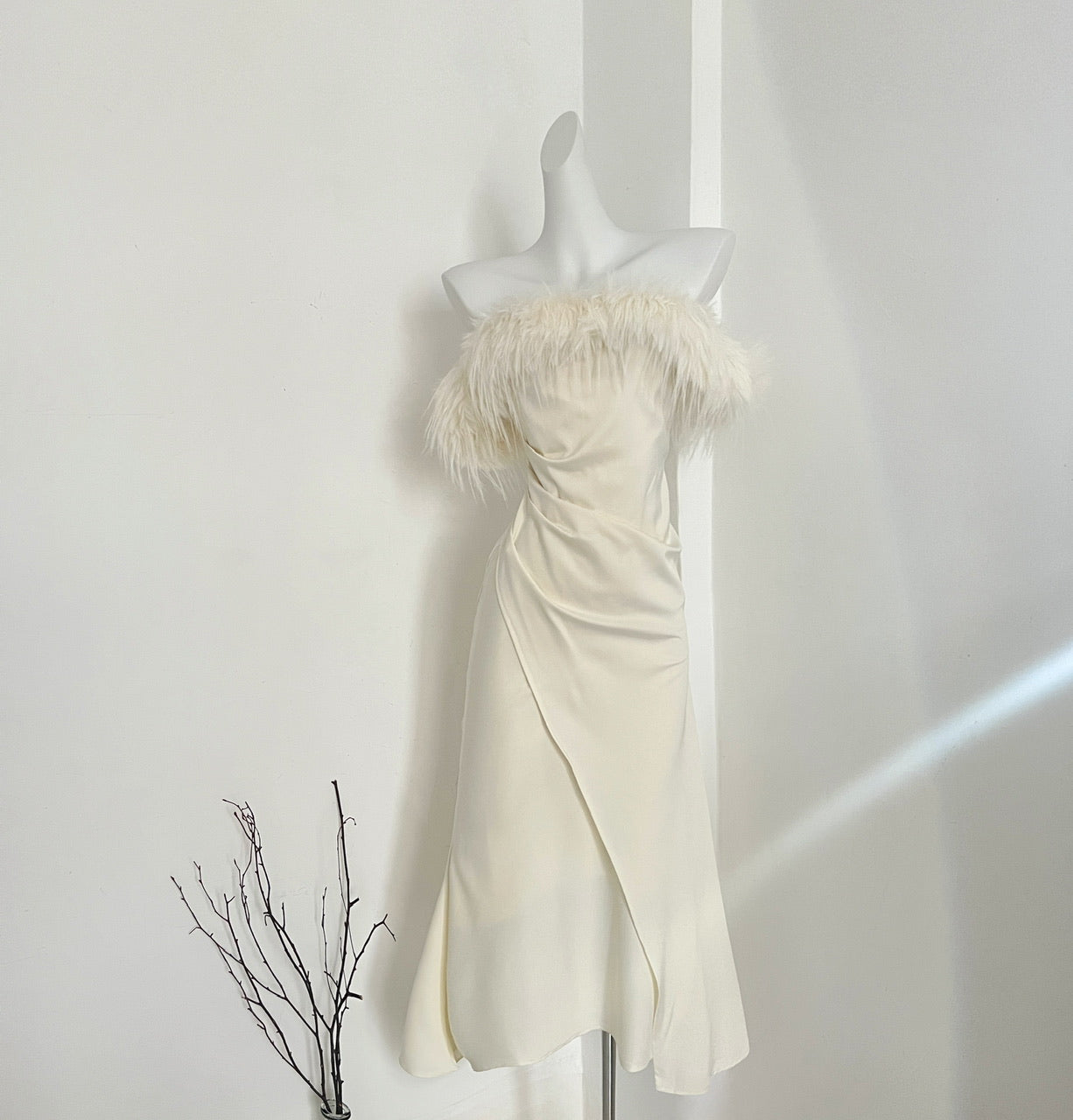 White one-shoulder dress 2025 new style figure-hugging dress R2031