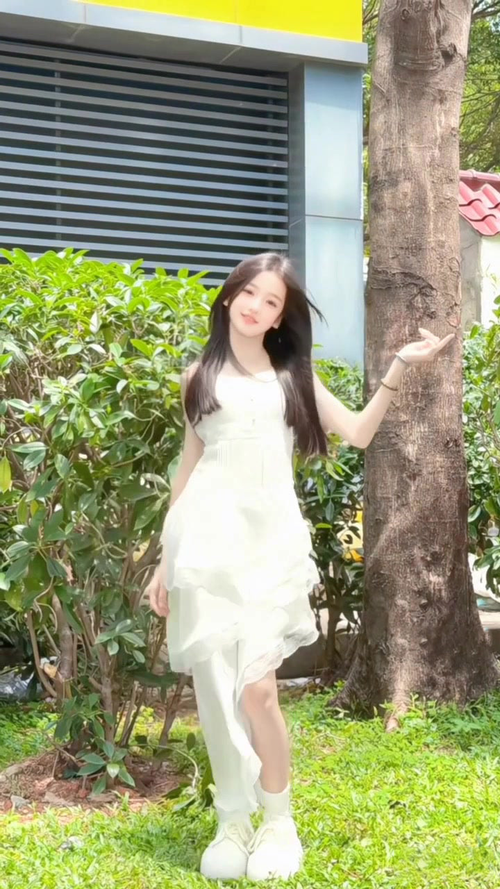 Irregular white suspender dress gentle temperament beautiful summer skirt R0756