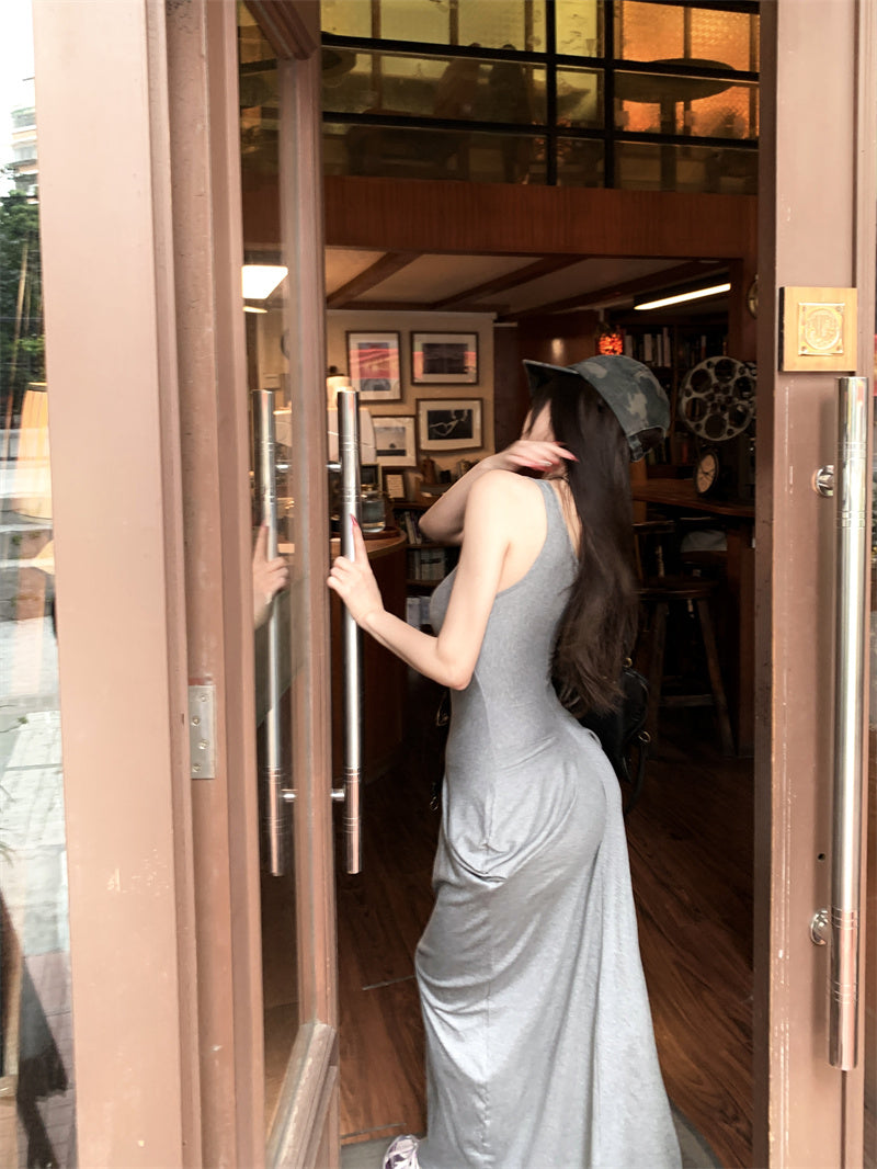 Suspender dress 2025 new style temperament figure-hugging waist slimming hip skirt R0570